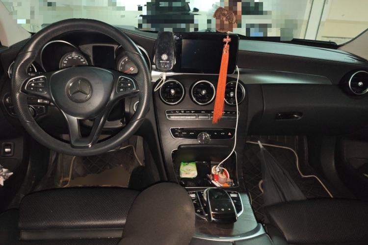 Used Mercedes-Benz C-Class 2017 Restyled C 180 L Fashion Edition Sport Version Center Console