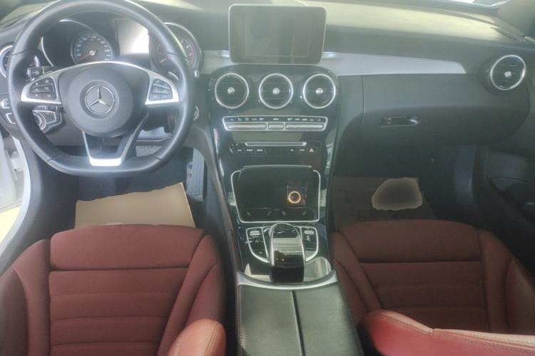 Used Mercedes-Benz C-Class 2017 Restyled C 200 Sport Edition Center Console
