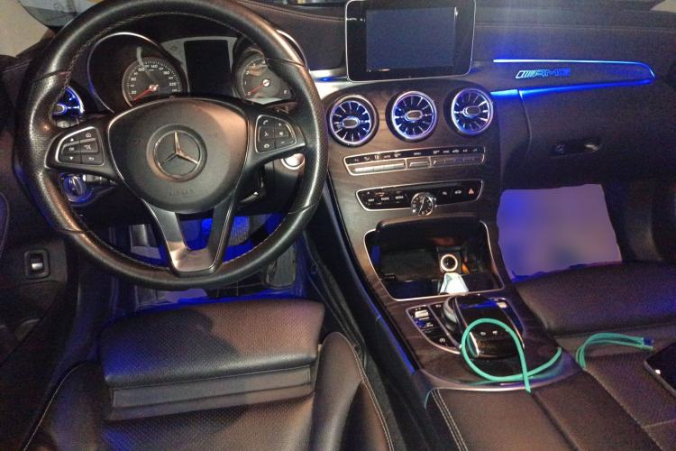 Used Mercedes-Benz C-Class 2017 Facelift C 200 L Center Console