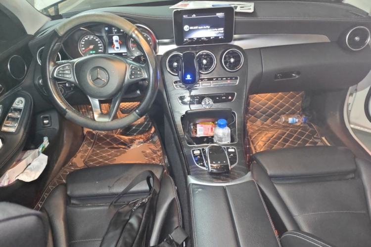 Used Mercedes-Benz C-Class 2017 Restyled C 180 L Fashion Edition Sport Version Center Console