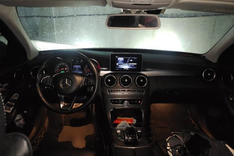 Used Mercedes-Benz C-Class 2017 C 180 L Sport Edition Center Console