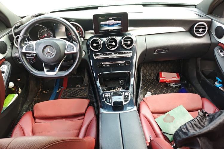 Used Mercedes-Benz C-Class 2017 C 200 Sport Edition Center Console