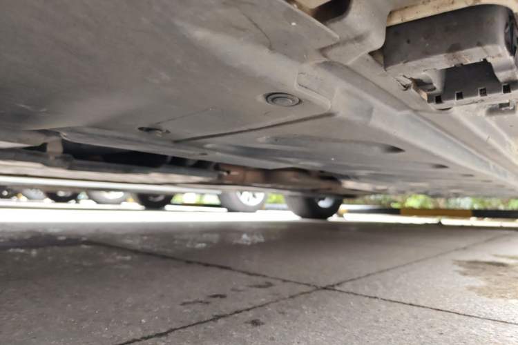 Used Mercedes-Benz C-Class 2017 C 200 Sport Edition Chassis Front Left