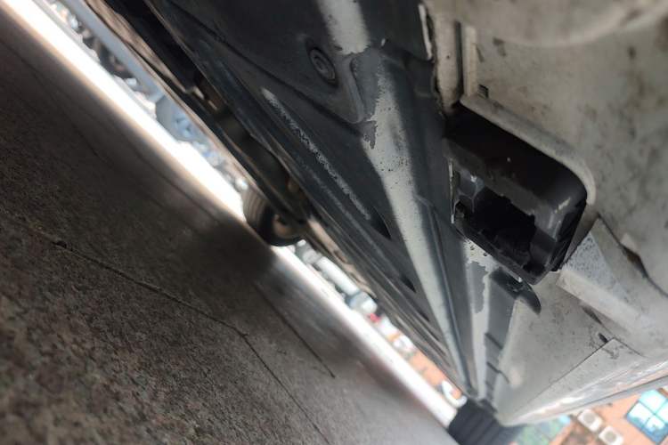 Used Mercedes-Benz C-Class 2017 C 200 L Sport Edition Chassis Front Left