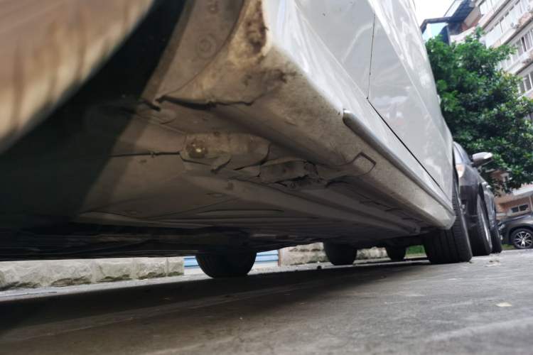 Used Mercedes-Benz C-Class 2017 Facelift C 200 L Sport Edition Chassis Front Left