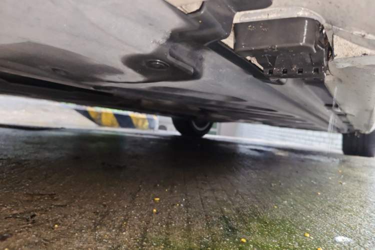 Used Mercedes-Benz C-Class 2017 Restyled C 200 Sport Edition Chassis Front Left