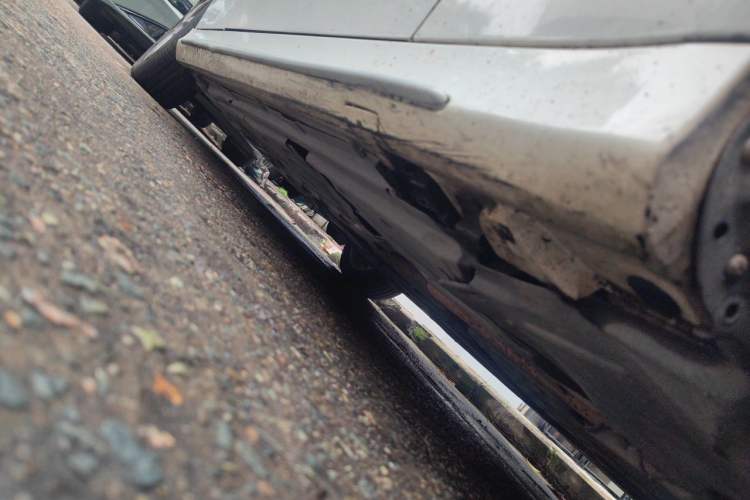 Used Mercedes-Benz C-Class 2017 Facelift C 200 L Sport Edition Chassis Front Right