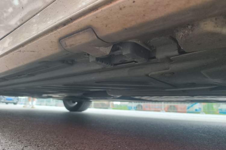 Used Mercedes-Benz C-Class 2017 Facelift C 200 Station Wagon Chassis Front Right