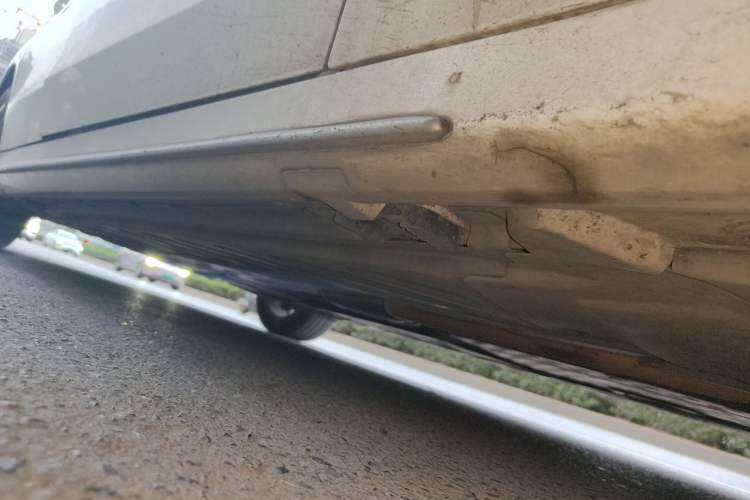 Used Mercedes-Benz C-Class 2017 Facelift C 200 L Sport Edition Chassis Front Right