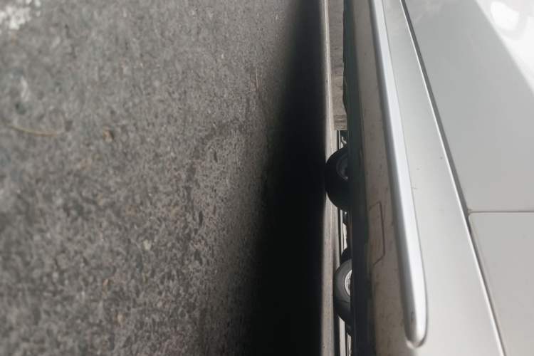 Used Mercedes-Benz C-Class 2017 Facelift C 200 L Chassis Front Right
