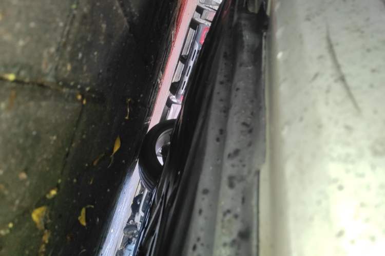 Used Mercedes-Benz C-Class 2017 Facelift C 200 Coupe Chassis Front Right