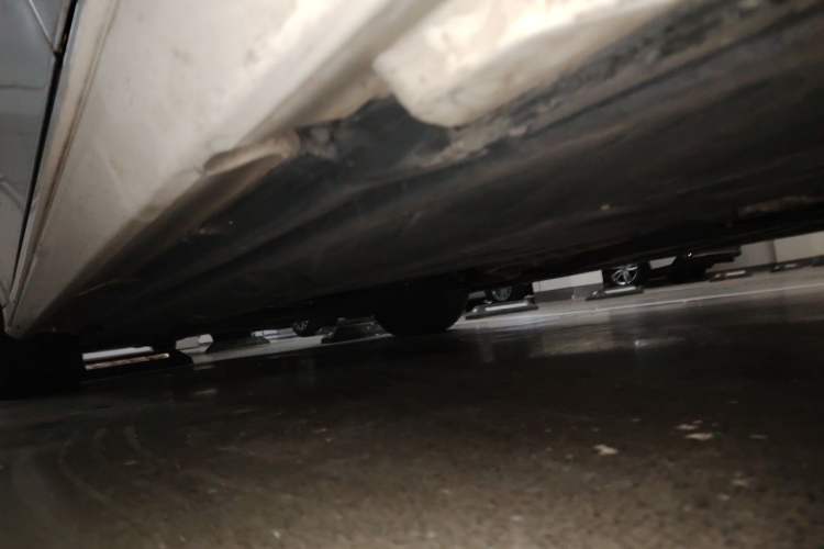 Used Mercedes-Benz C-Class 2017 C 200 Sport Edition Chassis Rear Left
