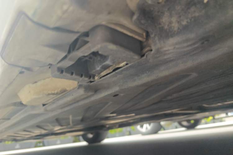 Used Mercedes-Benz C-Class 2017 C 200 Sport Edition Chassis Rear Left