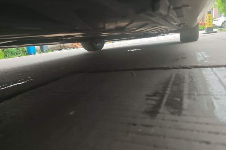 Used Mercedes-Benz C-Class 2017 C 200 L 4MATIC Sport Edition Chassis Rear Right