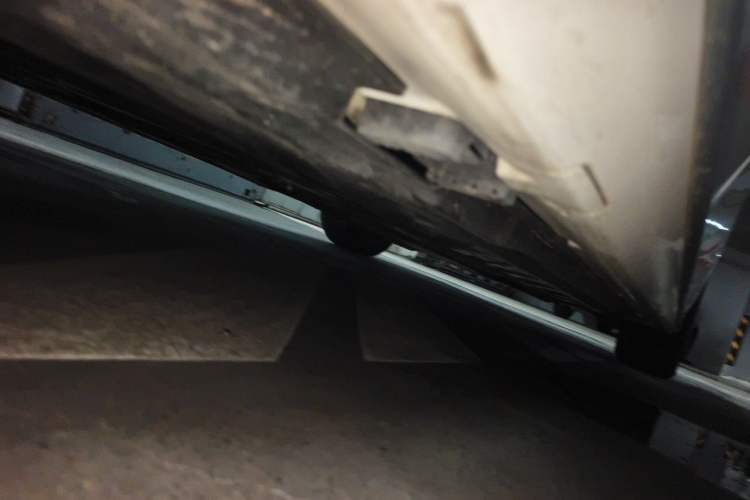 Used Mercedes-Benz C-Class 2017 C 200 L Chassis Rear Right