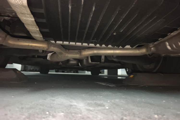 Used Mercedes-Benz C-Class 2017 C 200 L Chassis Rear
