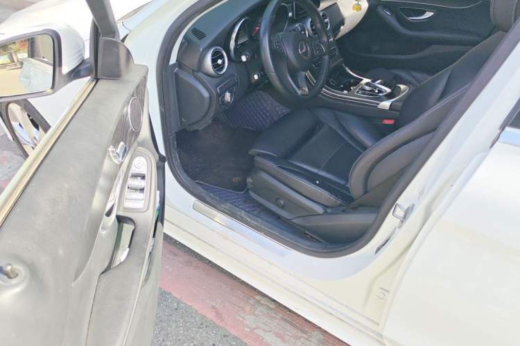 Used Mercedes-Benz C-Class 2017 C 180 Estate Driver Seat