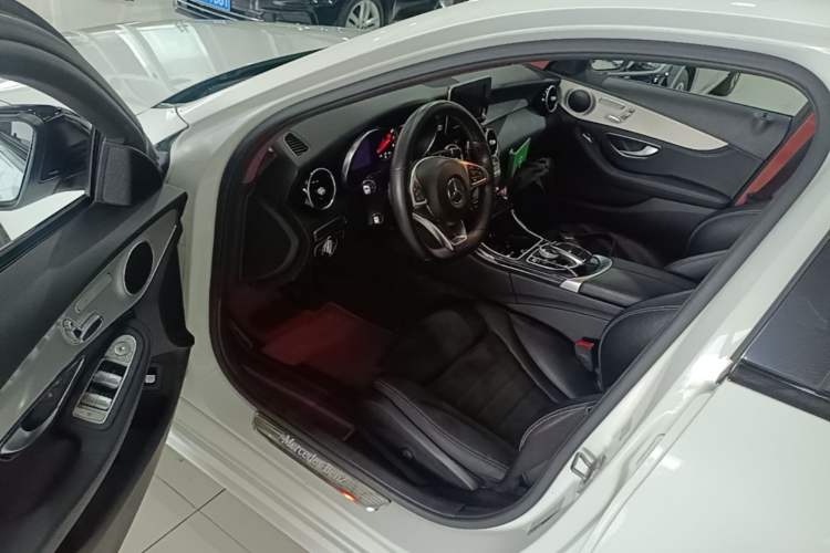 Used Mercedes-Benz C-Class 2017 C 200 Sport Edition 4MATIC Driver Seat