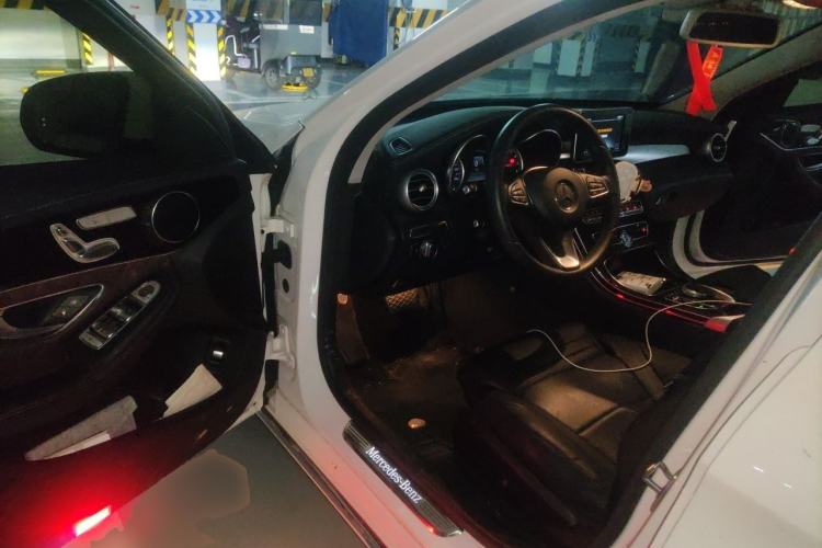 Used Mercedes-Benz C-Class 2017 C 200 L Driver Seat