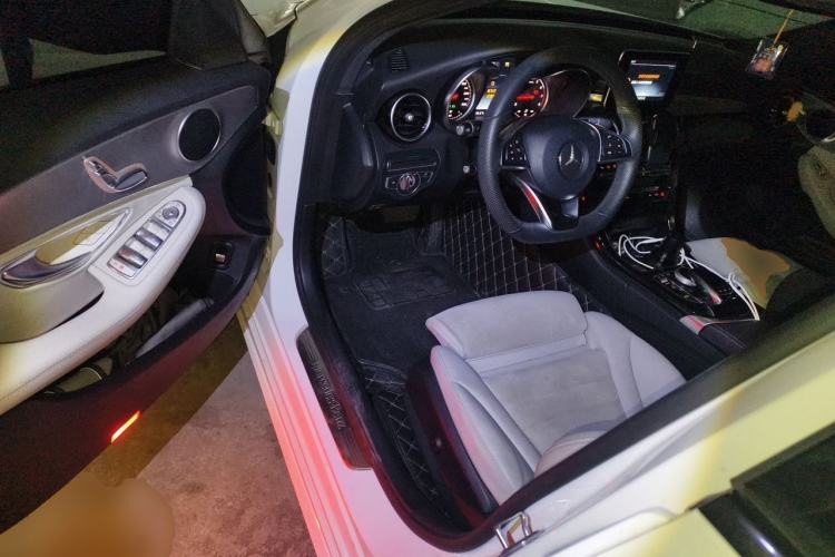 Used Mercedes-Benz C-Class 2017 Restyled C 200 Sport Edition Driver Seat