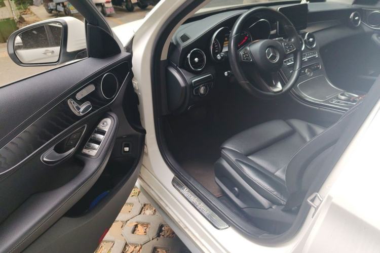 Used Mercedes-Benz C-Class 2017 C 200 L Sport Edition Driver Seat