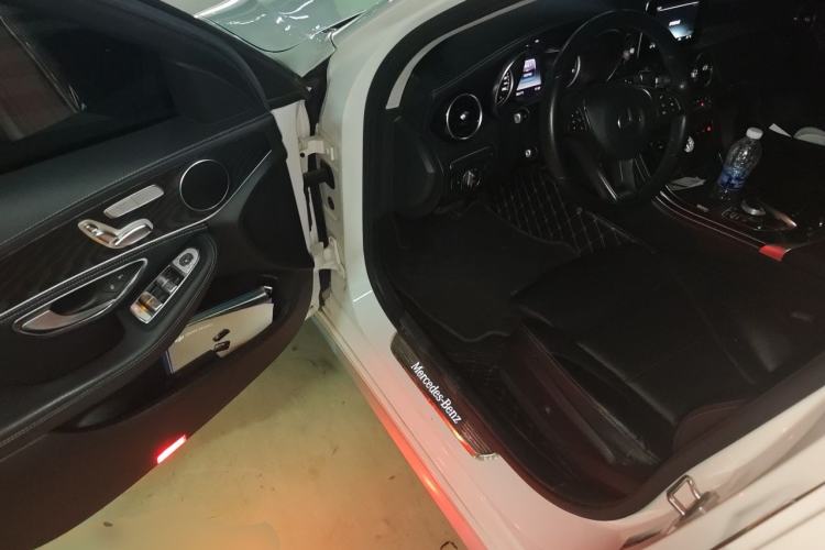 Used Mercedes-Benz C-Class 2017 Facelift C 200 L Sport Edition Driver Seat