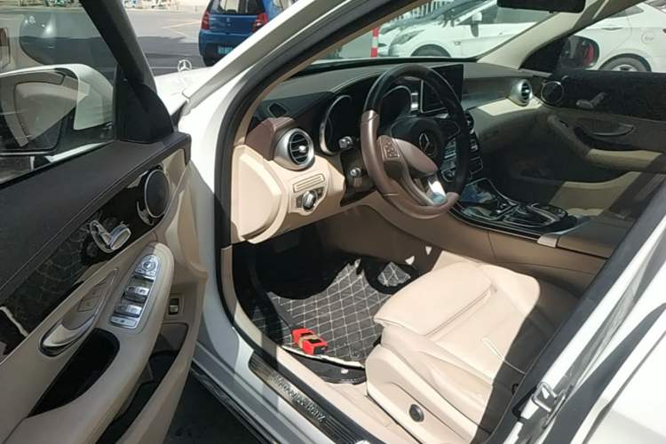 Used Mercedes-Benz C-Class 2017 C 180 L Driver Seat