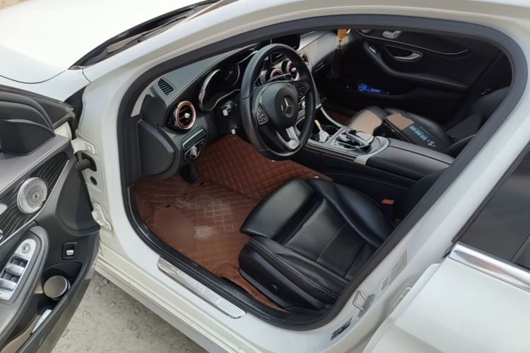 Used Mercedes-Benz C-Class 2017 C 200 L Sport Edition Driver Seat