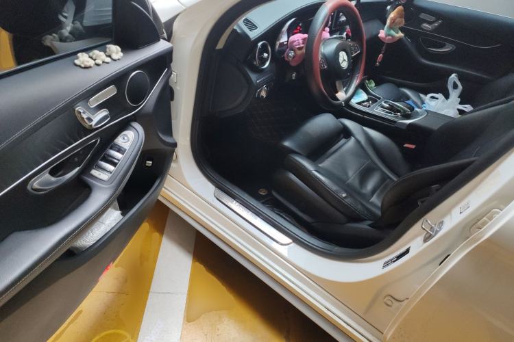 Used Mercedes-Benz C-Class 2017 Facelift C 200 L Sport Edition Driver Seat