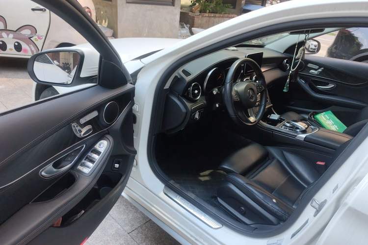 Used Mercedes-Benz C-Class 2017 C 200 L Sport Edition Driver Seat