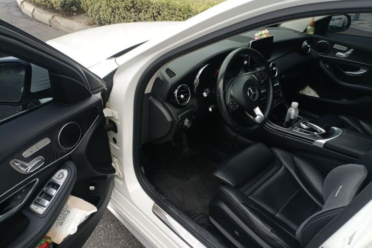 Used Mercedes-Benz C-Class 2017 Facelift C 200 L Sport Edition Driver Seat