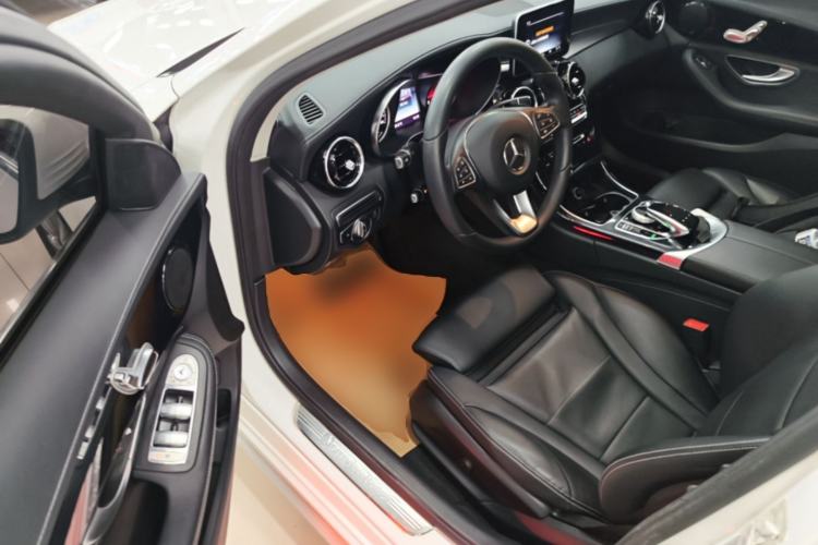 Used Mercedes-Benz C-Class 2017 Revised C 180 L Dynamic Sports Edition Driver Seat
