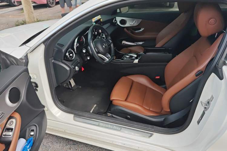 Used Mercedes-Benz C-Class 2017 Facelift C 200 Coupe Driver Seat