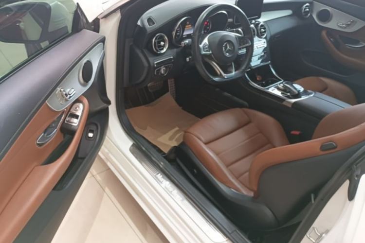 Used Mercedes-Benz C-Class 2017 Facelift C 200 Coupe Driver Seat