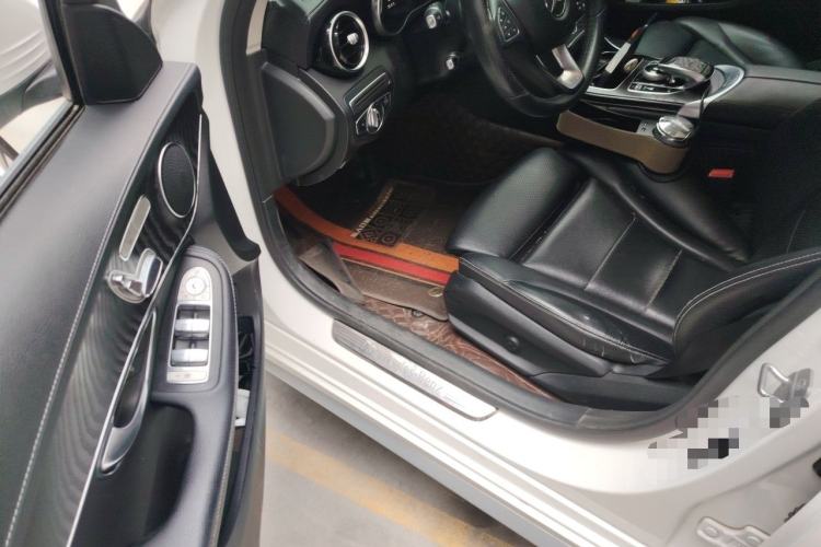 Used Mercedes-Benz C-Class 2017 Facelift C 200 L Sport Edition Driver Seat