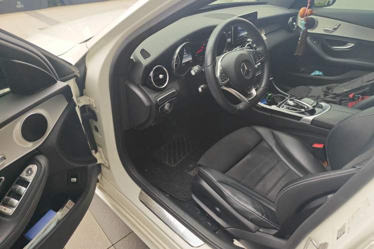 Used Mercedes-Benz C-Class 2017 C 200 Sport Edition Driver Seat