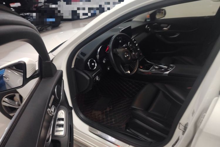 Used Mercedes-Benz C-Class 2017 Facelift C 200 L Sport Edition Driver Seat