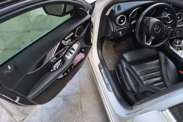 Used Mercedes-Benz C-Class 2017 Facelift C 200 L Driver Seat