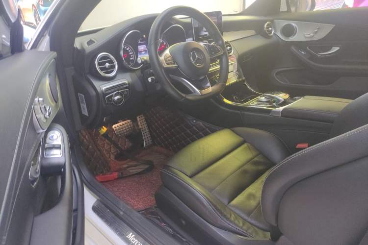 Used Mercedes-Benz C-Class 2017 C 200 Coupe Driver Seat