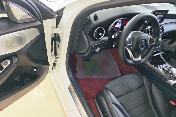 Used Mercedes-Benz C-Class 2017 Restyled C 200 Sport Edition Driver Seat