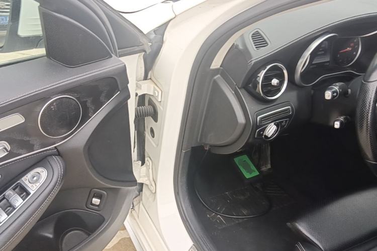 Used Mercedes-Benz C-Class 2017 C 200 L Sport Edition Driver Seat