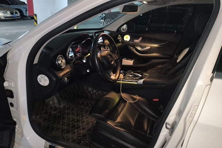 Used Mercedes-Benz C-Class 2017 Revised C 180 L Dynamic Sports Edition Driver Seat