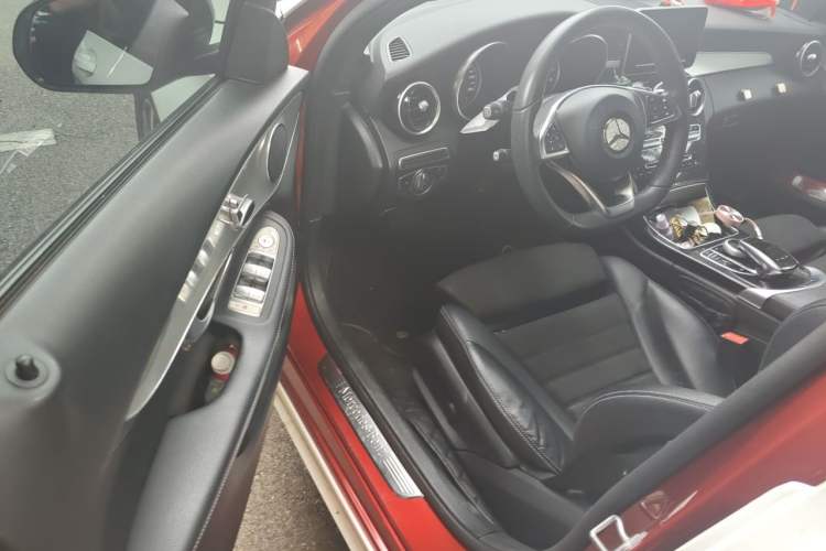 Used Mercedes-Benz C-Class 2017 Restyled C 200 Sport Edition Driver Seat