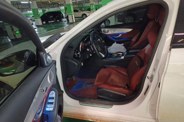 Used Mercedes-Benz C-Class 2017 C 200 Sport Edition Driver Seat