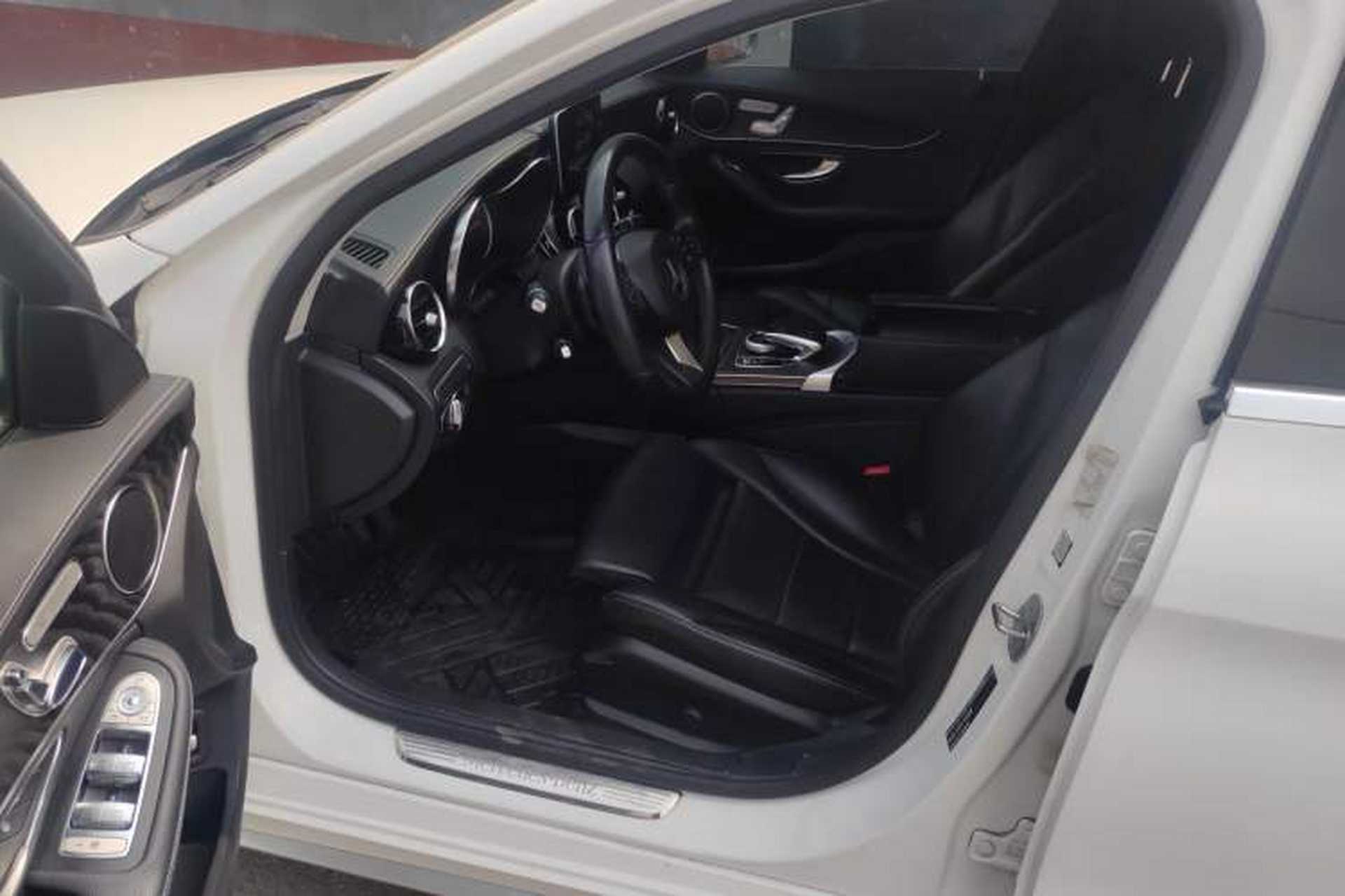 Used Mercedes-Benz C-Class 2017 Facelift C 200 L Sport Edition Driver Seat