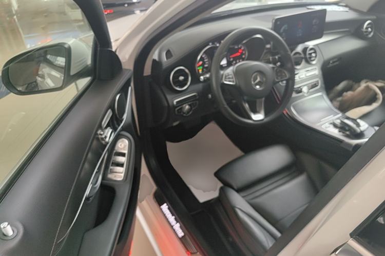 Used Mercedes-Benz C-Class 2017 C 200 L Sport Edition Driver Seat
