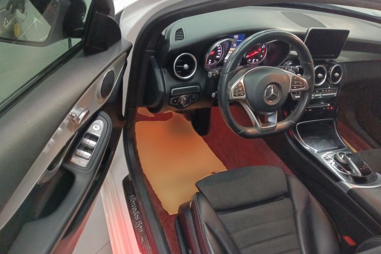 Used Mercedes-Benz C-Class 2017 Restyled C 200 Sport Edition Driver Seat