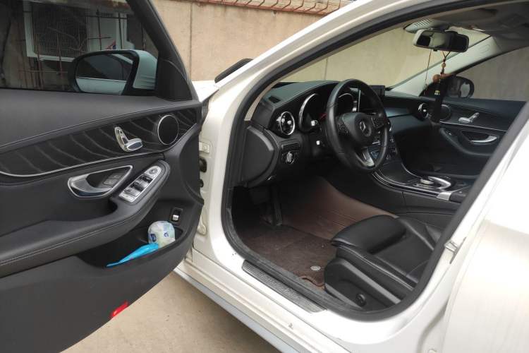 Used Mercedes-Benz C-Class 2017 Restyled C 180 L Fashion Edition Sport Version Driver Seat