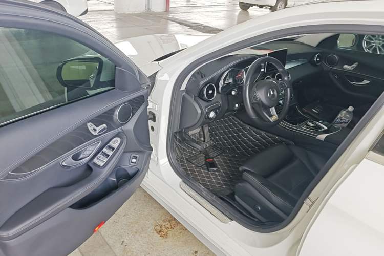 Used Mercedes-Benz C-Class 2017 Restyled C 180 L Fashion Edition Sport Version Driver Seat