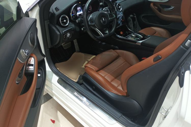 Used Mercedes-Benz C-Class 2017 Facelift C 200 Coupe Driver Seat